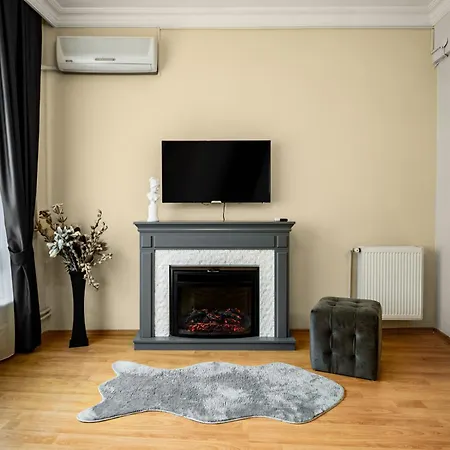 Luxury Flat W/exceptional Terrace & Bosphrous View Daire İstanbul